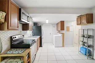 804 Rosalia Dr, Sanford, FL 32771 - Photo 14