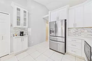 4386 Wyndcliff Cir, Orlando, FL 32817 - Photo 10