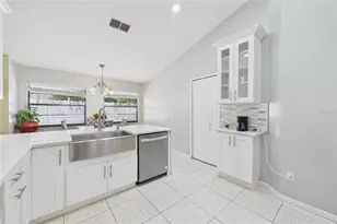 4386 Wyndcliff Cir, Orlando, FL 32817 - Photo 12