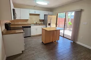 3824 Saxon Dr, New Smyrna Beach, FL 32169 - Photo 8