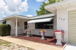 742 Armadillo Dr, Deltona, FL 32725 - Photo 4