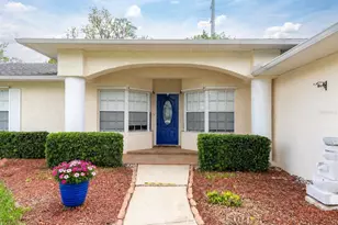 2076 S Parkton Dr, Deltona, FL 32725 - Photo 2