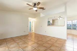 2076 S Parkton Dr, Deltona, FL 32725 - Photo 12