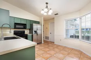 2076 S Parkton Dr, Deltona, FL 32725 - Photo 14