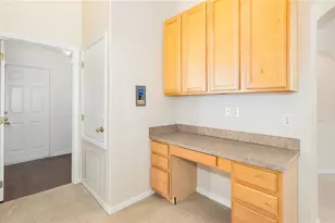 5857 Lake Champlain Dr, Orlando, FL 32829 - Photo 10
