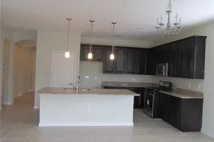 2404 Sabastian St, Mount Dora, FL 32757 - Photo 2