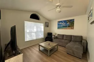 1009 Lake Davenport Blvd, Davenport, FL 33897 - Photo 4