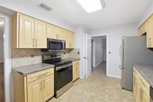 1534 Lagoon Rd, Lakeland, FL 33803 - Photo 12
