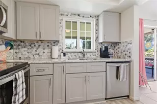 52 Annapolis Ln, Rotonda West, FL 33947 - Photo 20