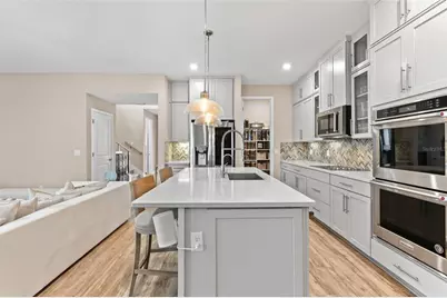 7043 Carrickbend Lane, Orlando, FL 32819 - Photo 16