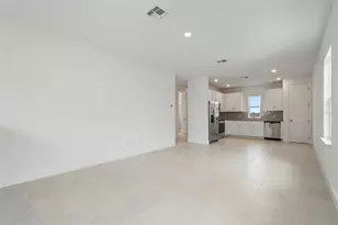 10027 Gobat Aly, Orlando, FL 32827 - Photo 6