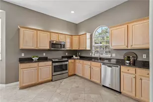 690 Oak Hollow Way, Altamonte Springs, FL 32714 - Photo 10