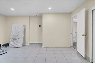 37 Peterlee Ct, Kissimmee, FL 34758 - Photo 22