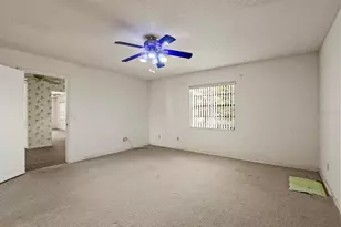 914 Sun Key Ct, Sun City Center, FL 33573 - Photo 16
