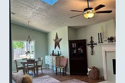1043 Seabreeze Avenue, Jacksonville Beach, FL 32250 - Photo 4