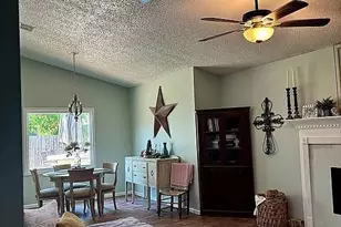 1043 Seabreeze Ave, Jacksonville Beach, FL 32250 - Photo 4