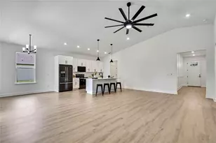 6589 Freeport Dr, Spring Hill, FL 34608 - Photo 10