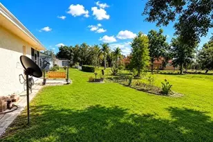 1629 Willow Run, Sebring, FL 33872 - Photo 12