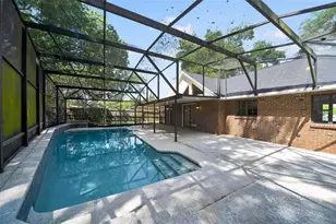 637 W Lakeshore Dr, Clermont, FL 34711 - Photo 14