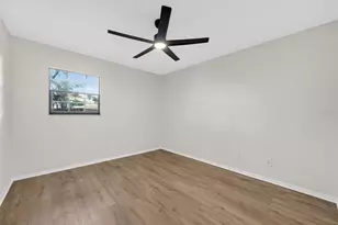 637 W Lakeshore Dr, Clermont, FL 34711 - Photo 22