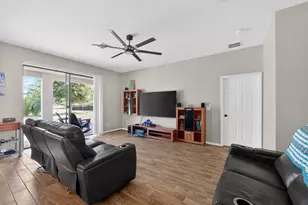 24215 Weldon Dr, Eustis, FL 32736 - Photo 18