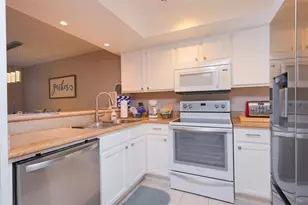 2135 Water Mania Ct, Kissimmee, FL 34746 - Photo 4