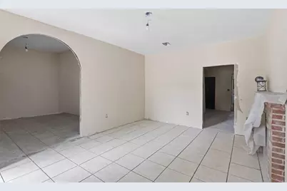 215 S Oleander Avenue, Daytona Beach, FL 32118 - Photo 10
