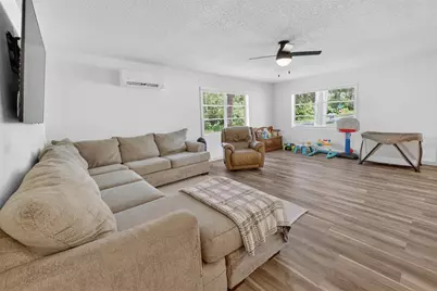 529 E Gottsche Avenue, Eustis, FL 32726 - Photo 8