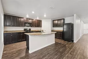 1884 Piedmont Ct, Mascotte, FL 34753 - Photo 4