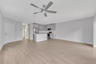 2827 Narcoossee Cmns Wy, Saint Cloud, FL 34771 - Photo 6