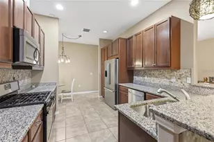 8683 Bridgeport Bay Cir, Mount Dora, FL 32757 - Photo 12