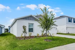 1993 Sarah St, Winter Haven, FL 33884 - Photo 2