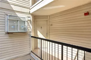 1964 Lake Atriums Cir, Orlando, FL 32839 - Photo 2