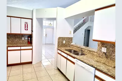 2519 Chatham Circle, Kissimmee, FL 34746 - Photo 10