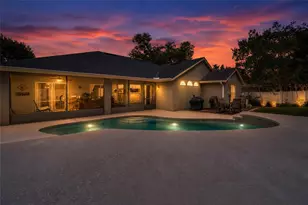 226 Pleasant Hill Dr, Clermont, FL 34711 - Photo 2