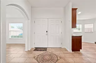 650 Hidden Lakes Ct, Haines City, FL 33844 - Photo 6