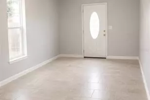 783 Cornelia Ct, Orlando, FL 32811 - Photo 2