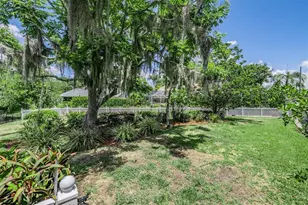 3817 Nicholas Ct, Tarpon Springs, FL 34688 - Photo 16