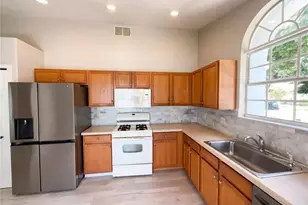 3028 Samosa Hill Cir, Clermont, FL 34714 - Photo 2