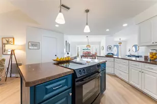 176 Mark Twain Ln, Rotonda West, FL 33947 - Photo 8
