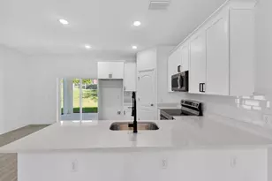 922 N Fairbairn Dr, Deltona, FL 32725 - Photo 18