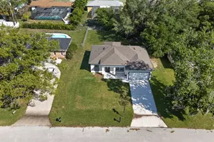 922 N Fairbairn Dr, Deltona, FL 32725 - Photo 4