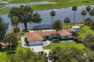 921 Powhatan Dr, Sanford, FL 32771 - Photo 2