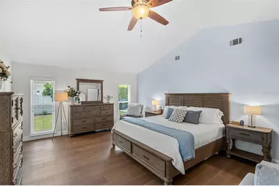 4513 Woodlands Village Drive, Orlando, FL 32835 - Photo 8