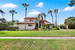 1367 Campbell St, Orlando, FL 32806 - Photo 2