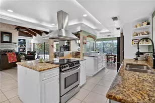 1367 Campbell St, Orlando, FL 32806 - Photo 12
