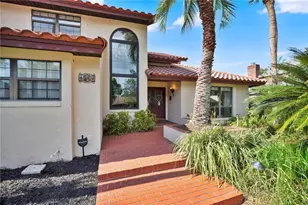 1367 Campbell St, Orlando, FL 32806 - Photo 2