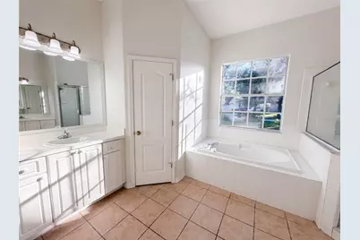 203 Taylor Bay Lane, Brandon, FL 33510 - Photo 14