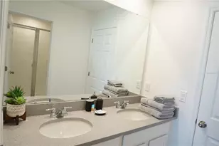 8914 Caroline Bay Ct, Kissimmee, FL 34747 - Photo 36