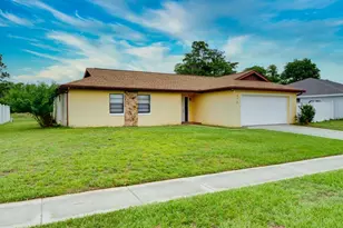 378 Buttonwood Dr, Kissimmee, FL 34743 - Photo 2